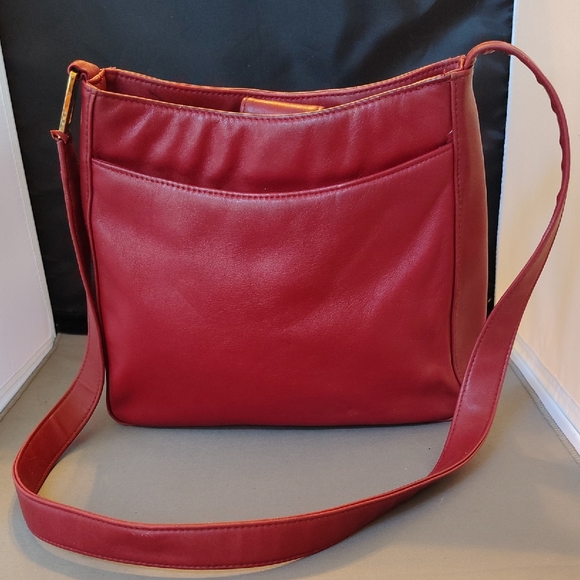 Laura Scott Chic Red Shoulder Bag - Picture 1 of 2